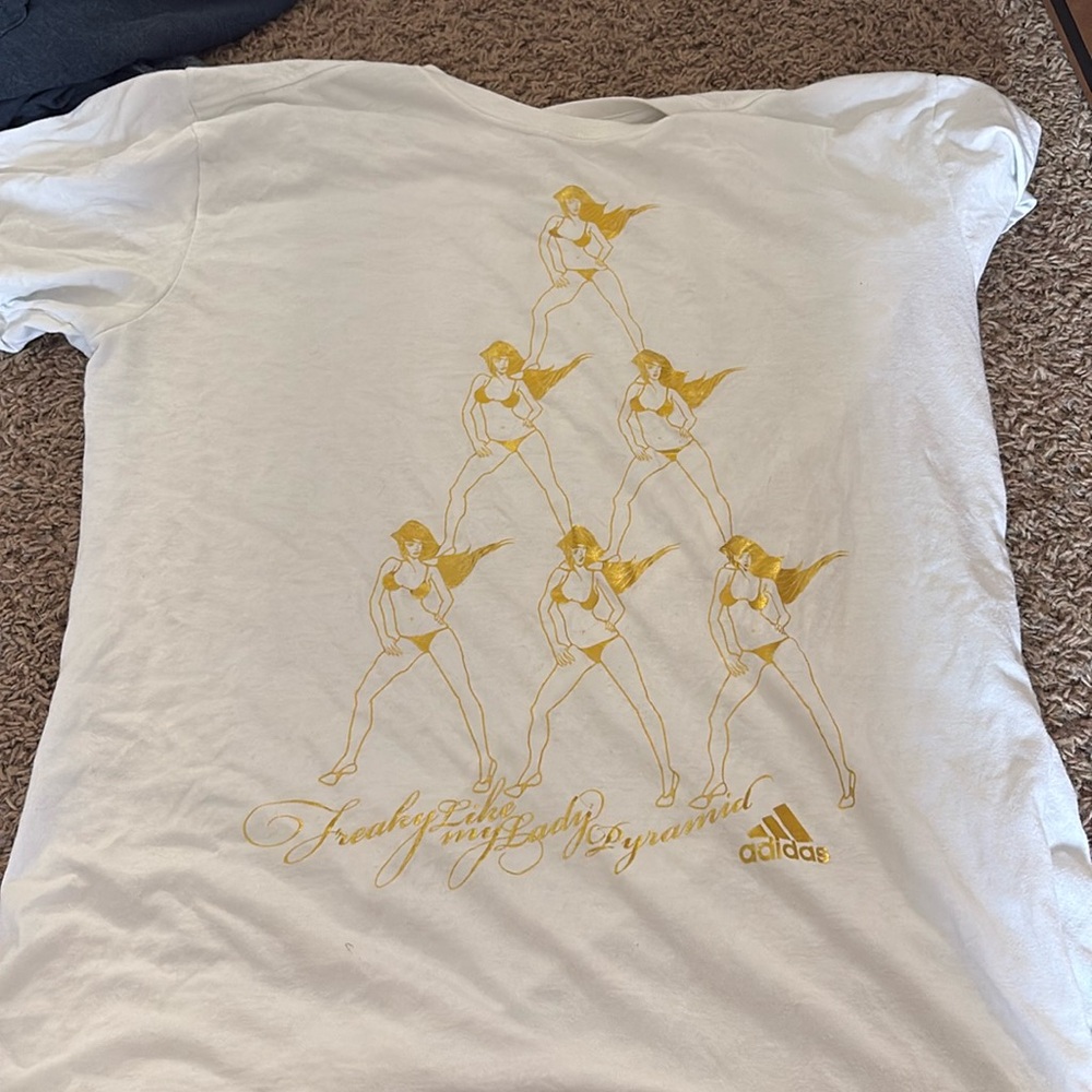 Adidas tee